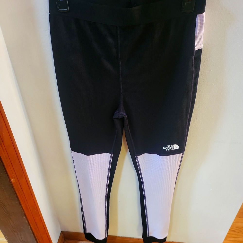 North  Face leggings, New